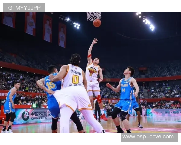 深圳篮球队技术争议引发热议球迷与专家观点碰撞激烈 深圳篮球队技术争议引发热议球迷与专家观点碰撞激烈